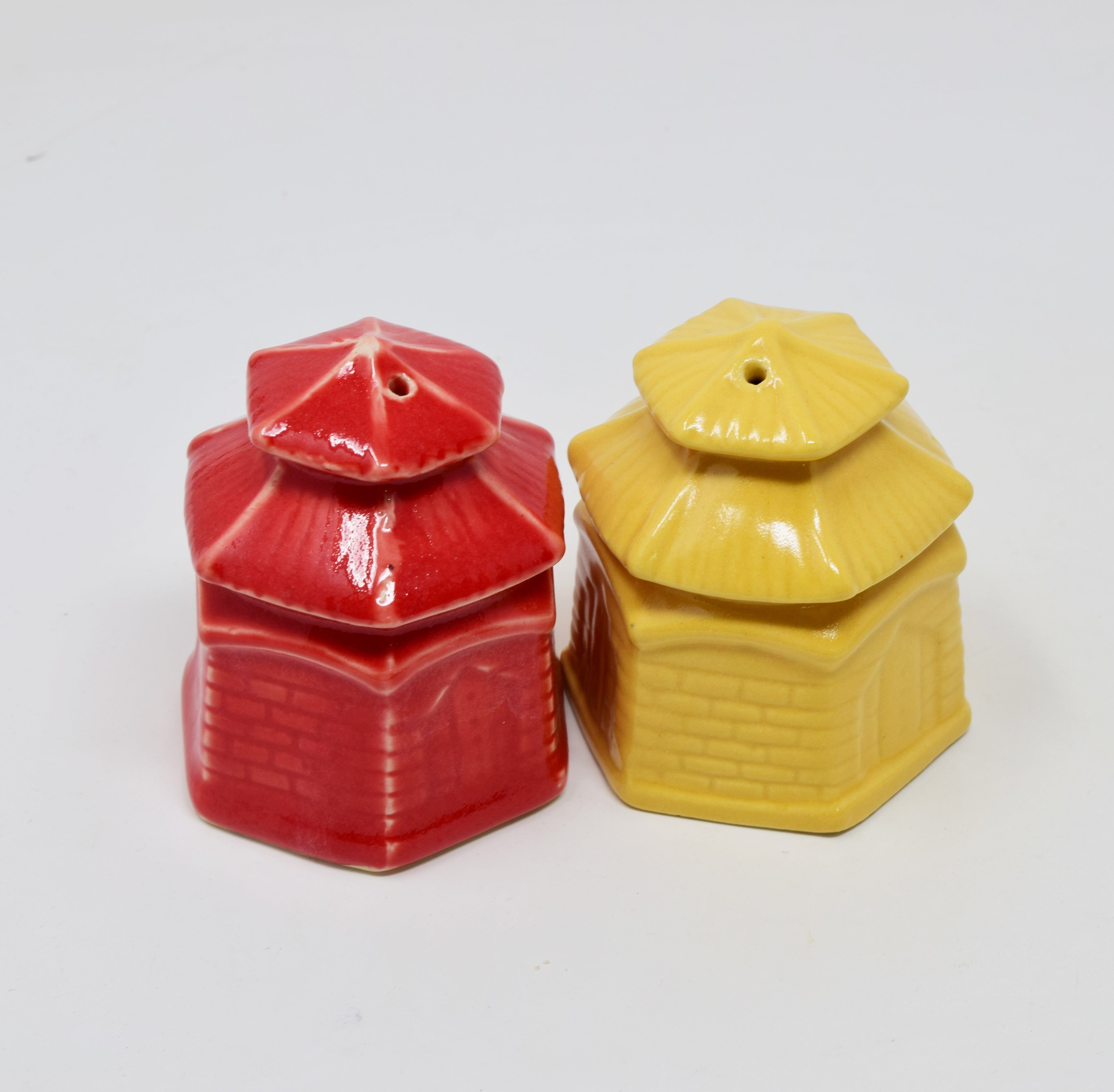 Ceramic Salt and Pepper Shaker Designed as Miniature Pagoda or Temple Home