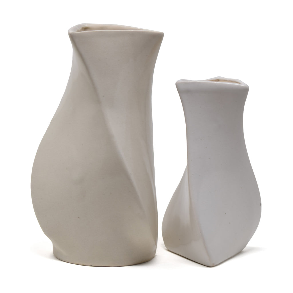 Twisted Ceramic Vase Stand 5.5 inches