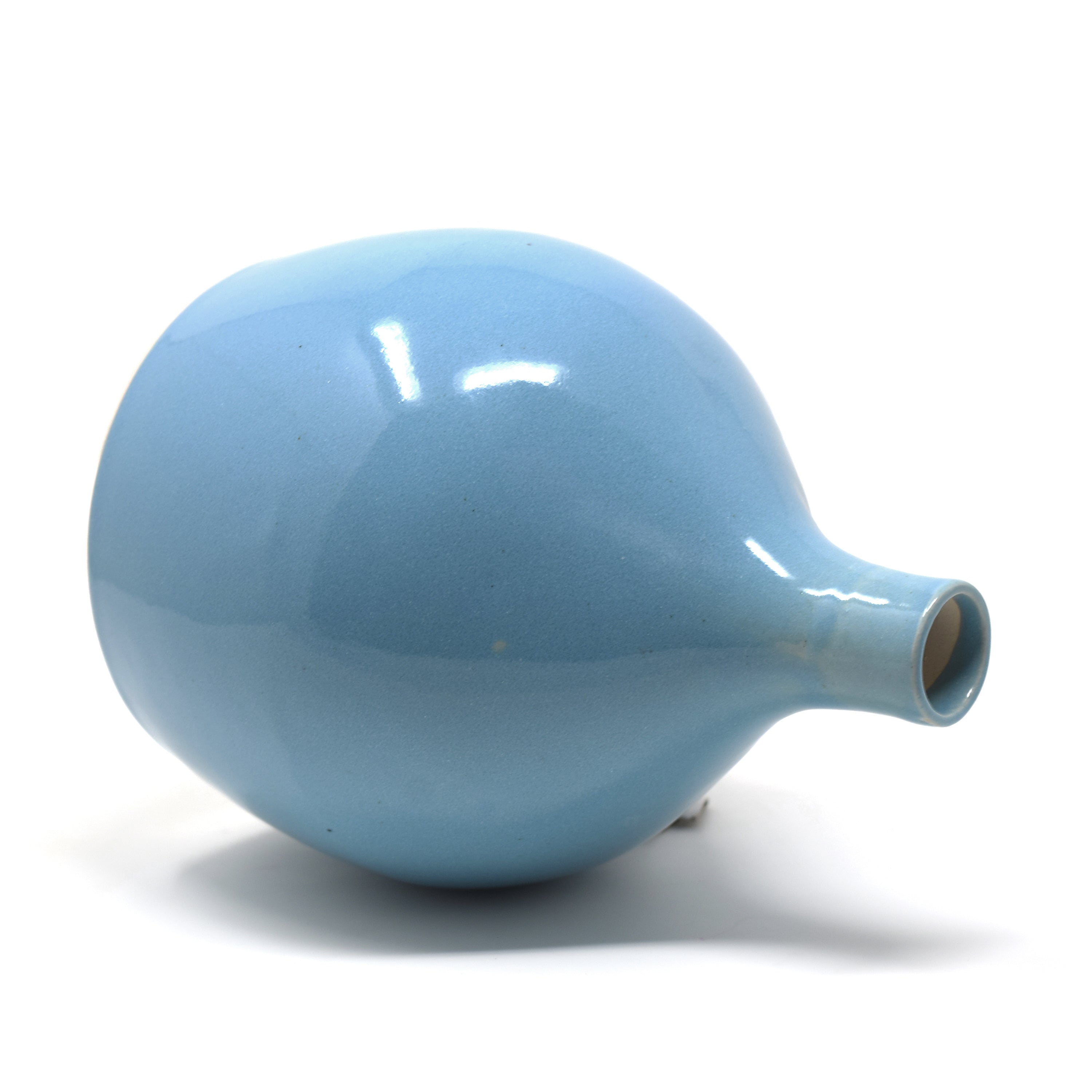 Ceramic Round Curved Vase Vaastu