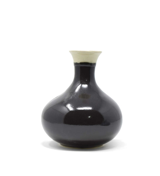 Black and White Vase India Pottery